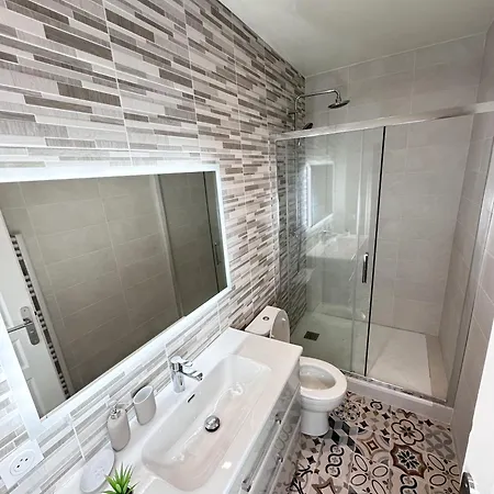 Cosy Proche Paris Apartment *